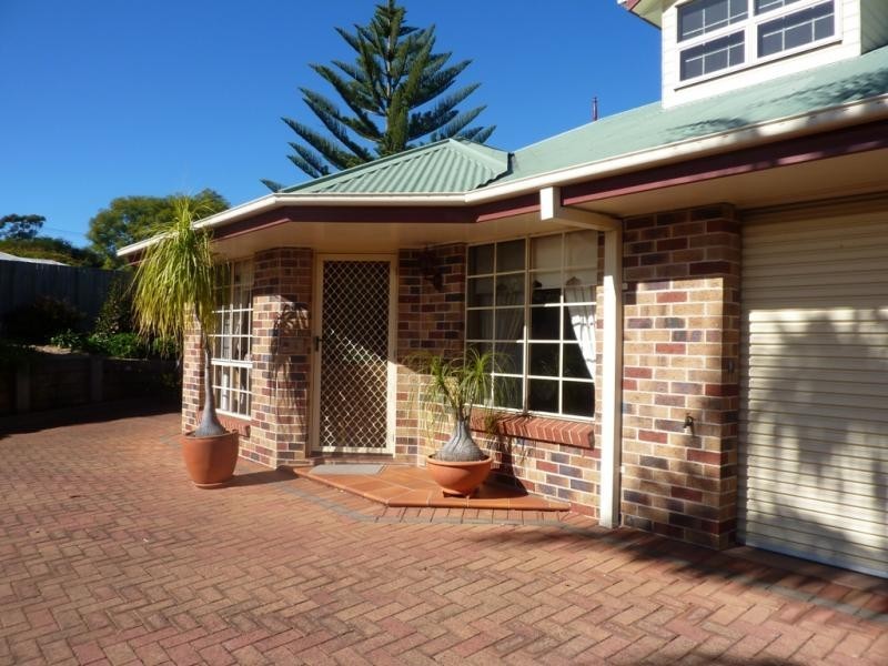 4/334 Hume Street, Centenary Heights QLD 4350