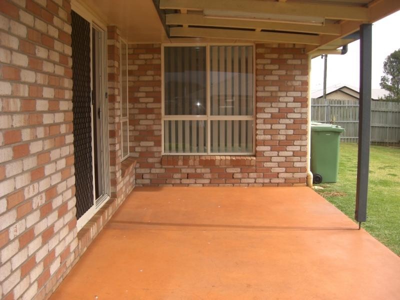 298 Ramsay Street, Middle Ridge QLD 4350