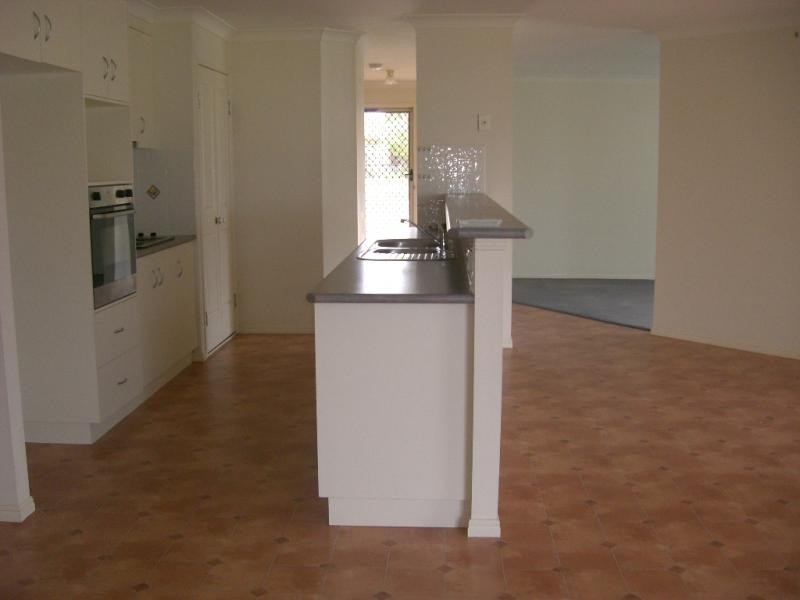 298 Ramsay Street, Middle Ridge QLD 4350