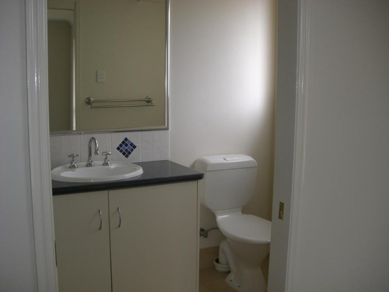 298 Ramsay Street, Middle Ridge QLD 4350