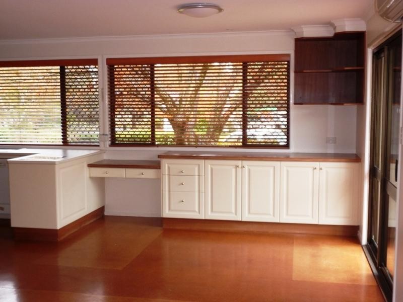 4 Aberdeen Street, Rangeville QLD 4350