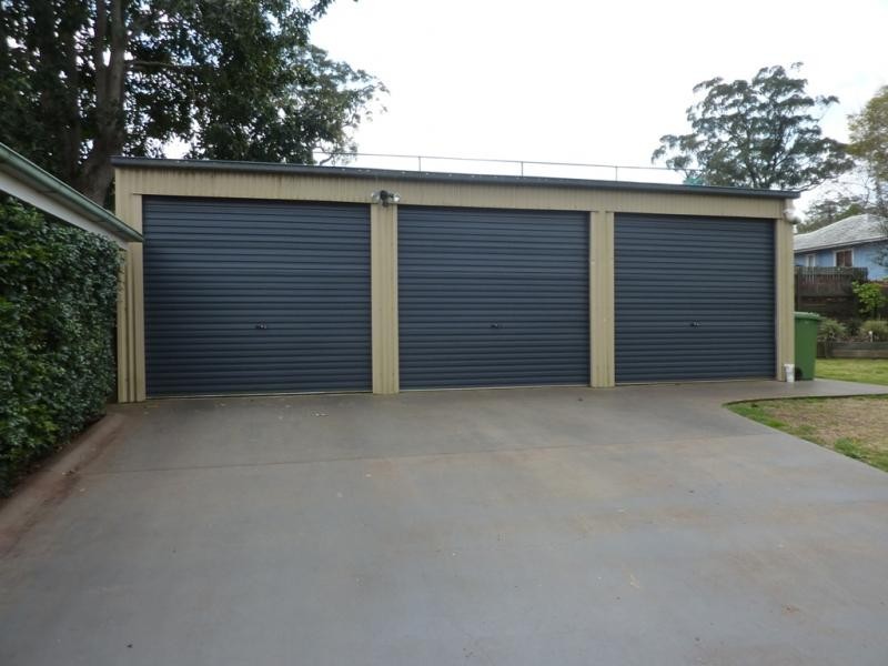 Mount Lofty QLD 4350