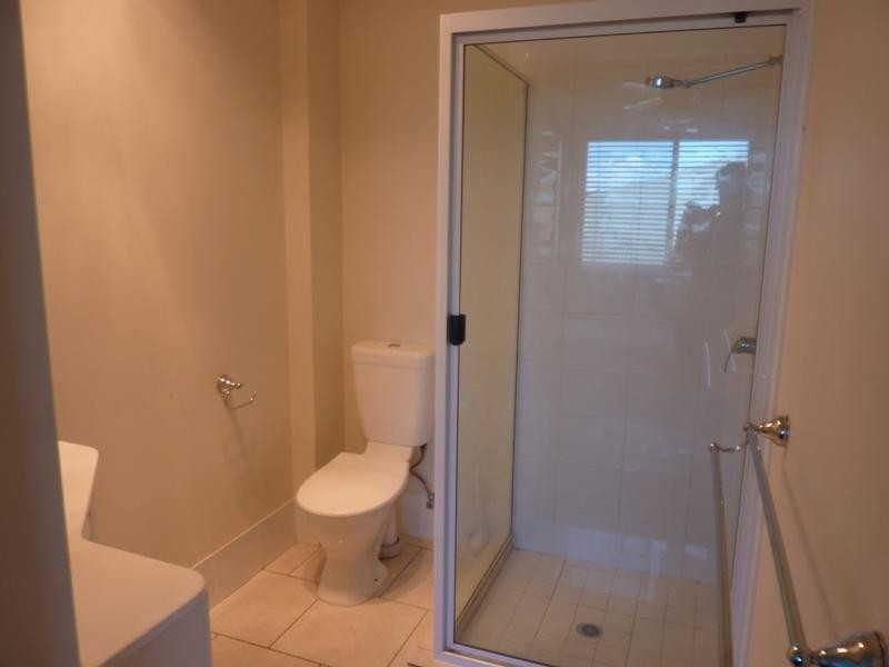 12/1 Uniplaza Court, Kearneys Spring QLD 4350