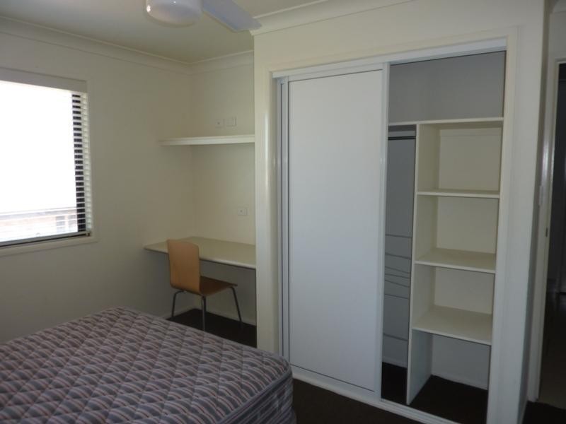 12/1 Uniplaza Court, Kearneys Spring QLD 4350