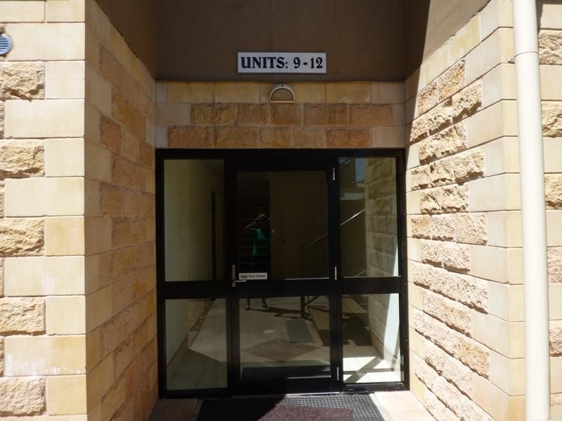 12/1 Uniplaza Court, Kearneys Spring QLD 4350