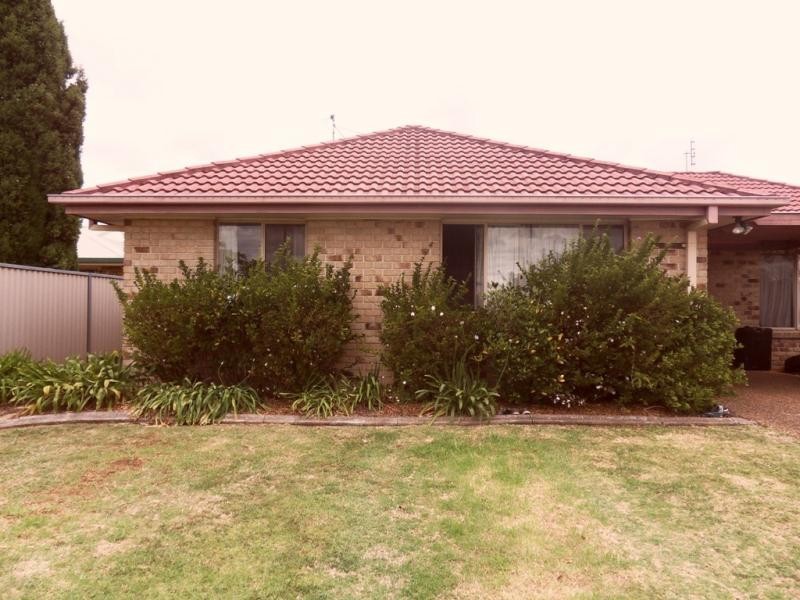 Kearneys Spring QLD 4350