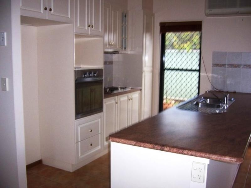 Kearneys Spring QLD 4350