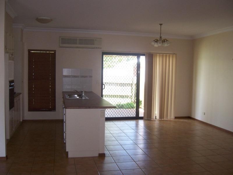 Kearneys Spring QLD 4350