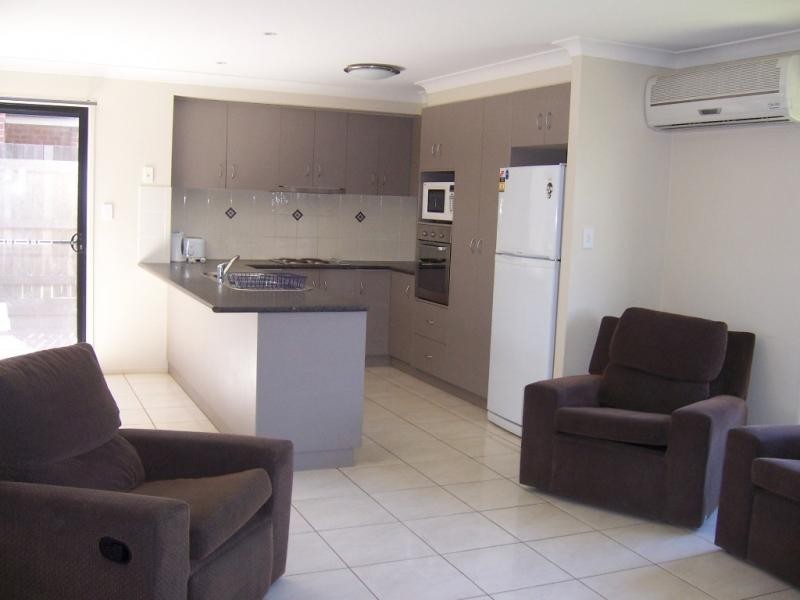 Kearneys Spring QLD 4350