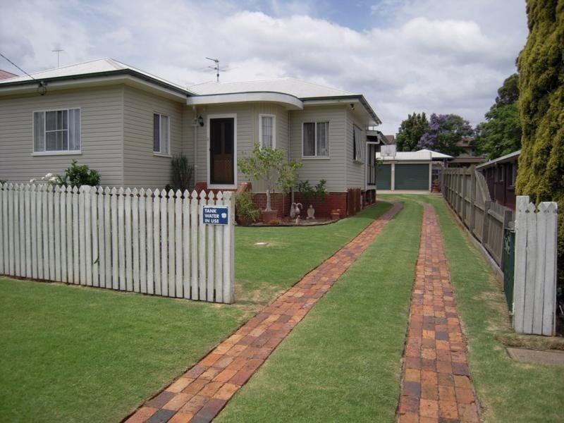 10a Atkinson Street, South Toowoomba QLD 4350