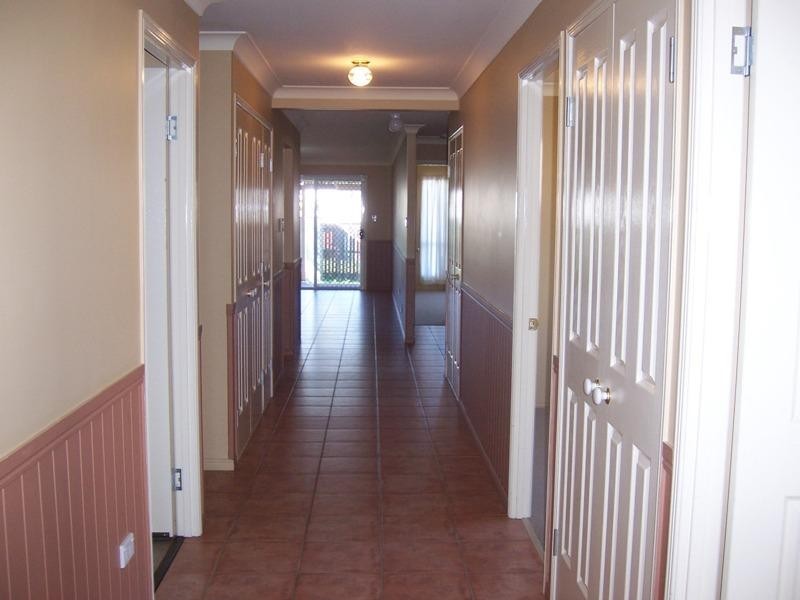 Kearneys Spring QLD 4350