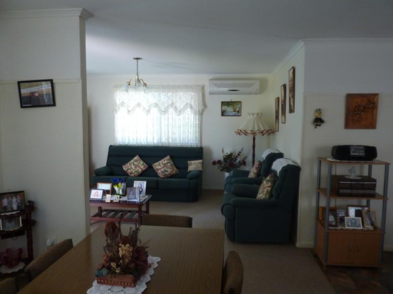 45 Llewellyn Street, Centenary Heights QLD 4350