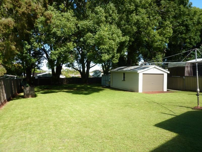 45 Llewellyn Street, Centenary Heights QLD 4350