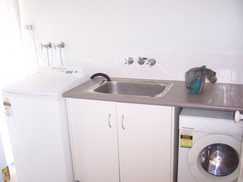 Kearneys Spring QLD 4350