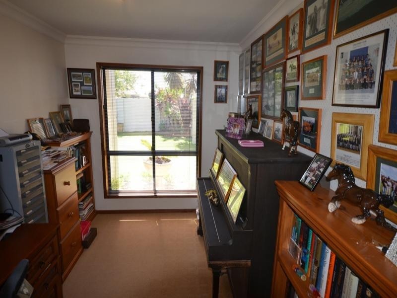 36 Fadden Crescent, Middle Ridge QLD 4350
