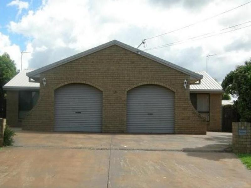 Kearneys Spring QLD 4350
