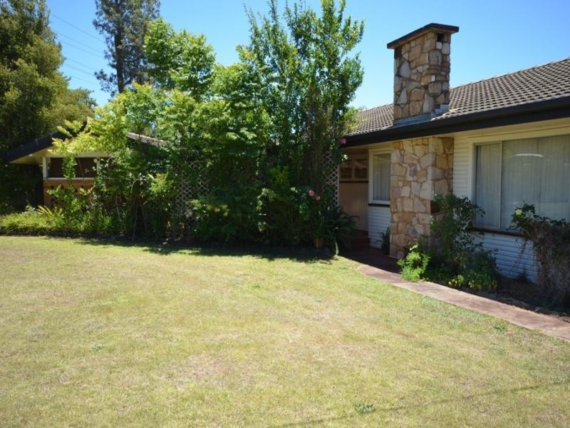 Kearneys Spring QLD 4350