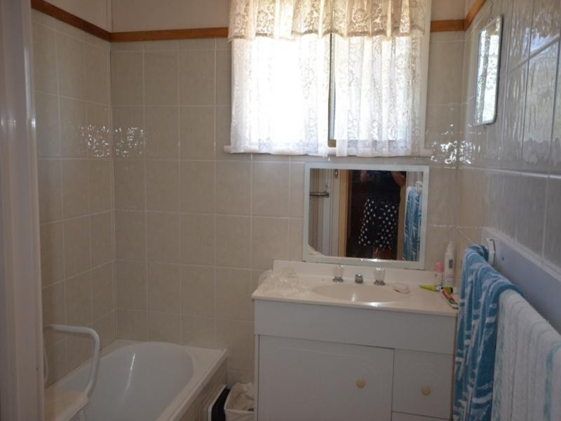 Kearneys Spring QLD 4350