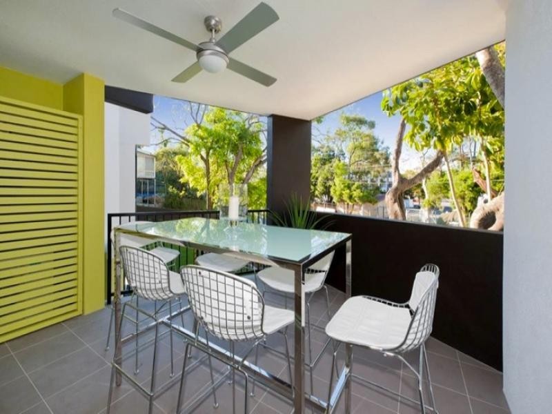 2/1 Burnley Street, Newmarket QLD 4051