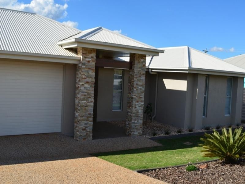 Middle Ridge QLD 4350