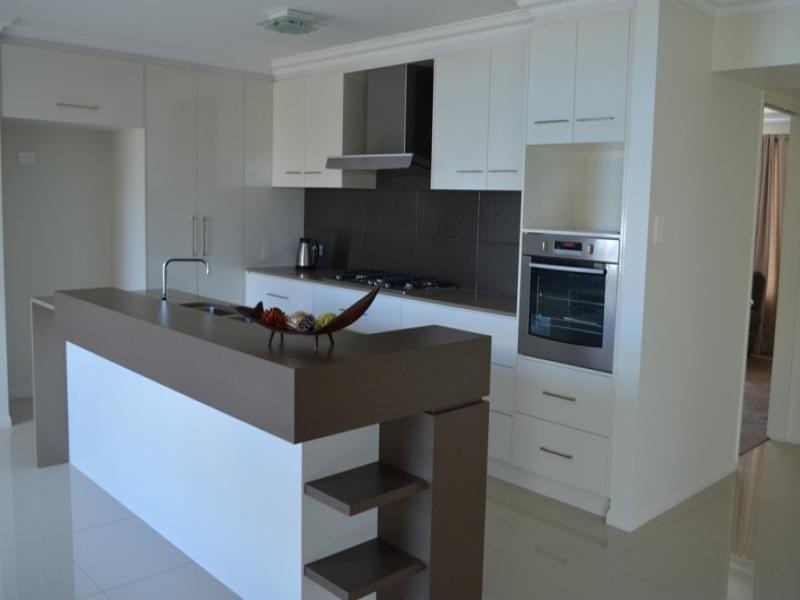 Middle Ridge QLD 4350