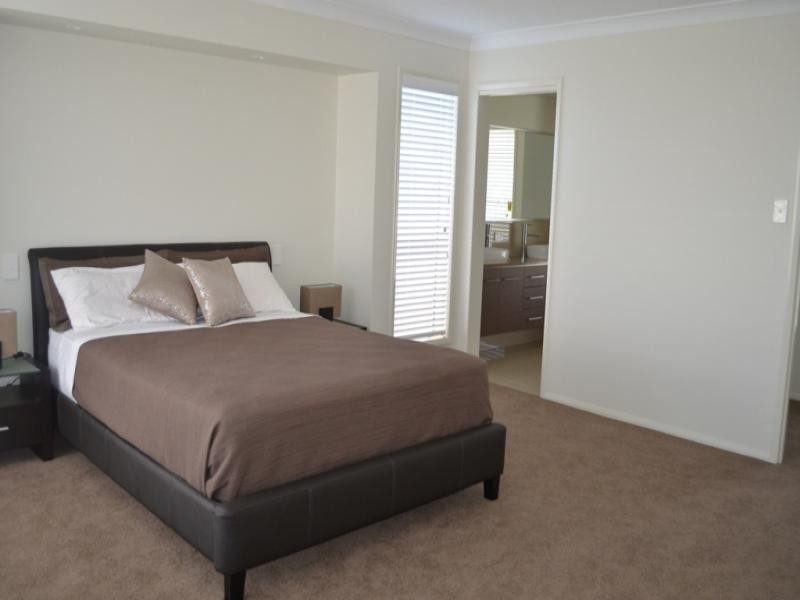 Middle Ridge QLD 4350