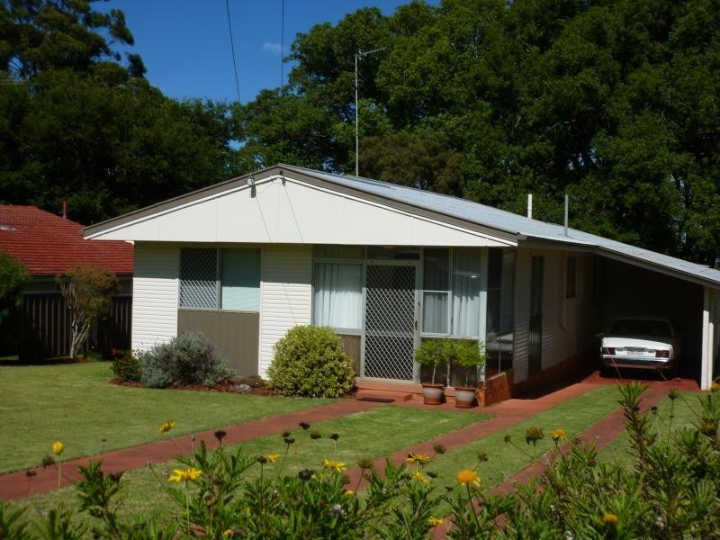 Centenary Heights QLD 4350