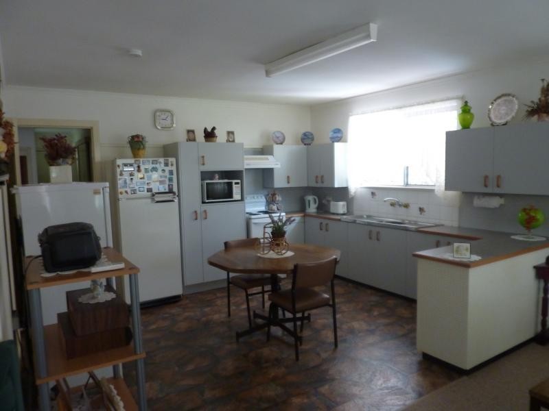 Centenary Heights QLD 4350