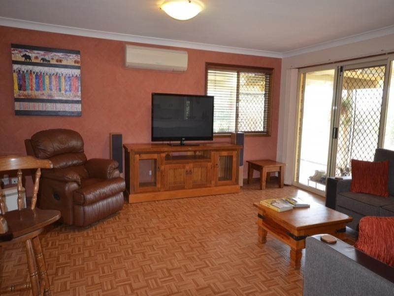 Kearneys Spring QLD 4350