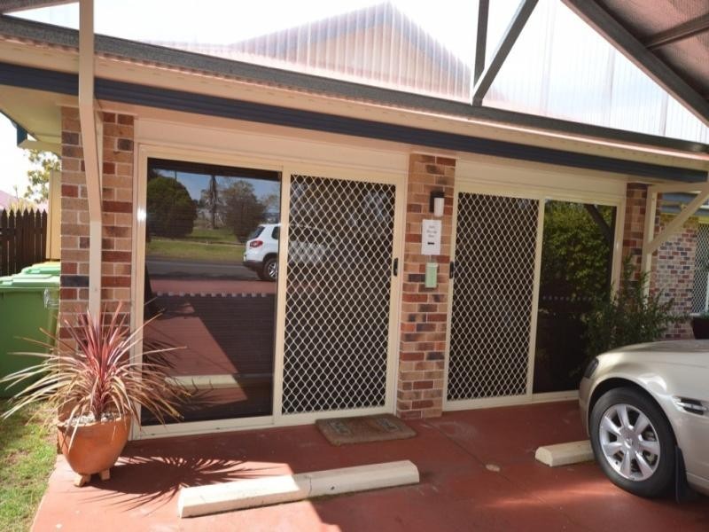 Kearneys Spring QLD 4350