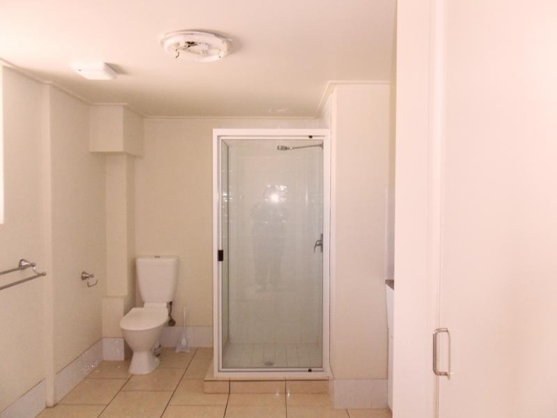 16/1 Uniplaza Court, Kearneys Spring QLD 4350