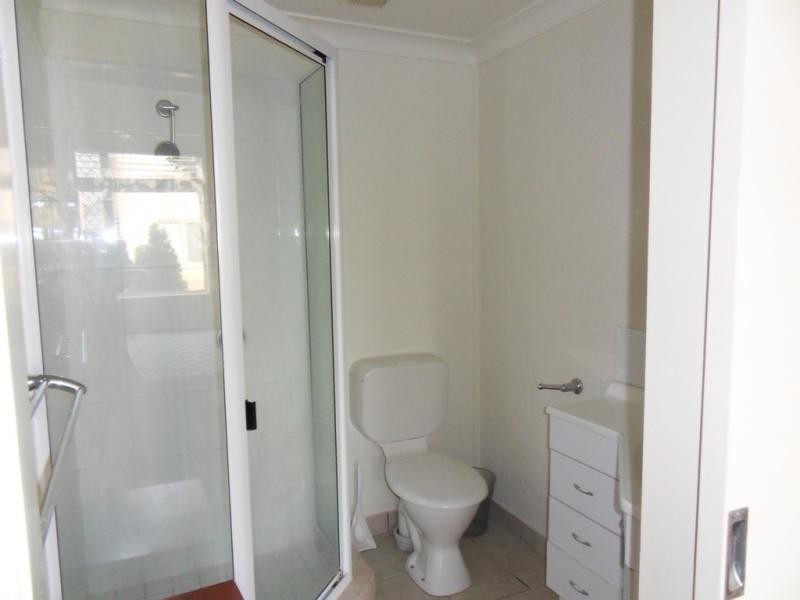 Kearneys Spring QLD 4350