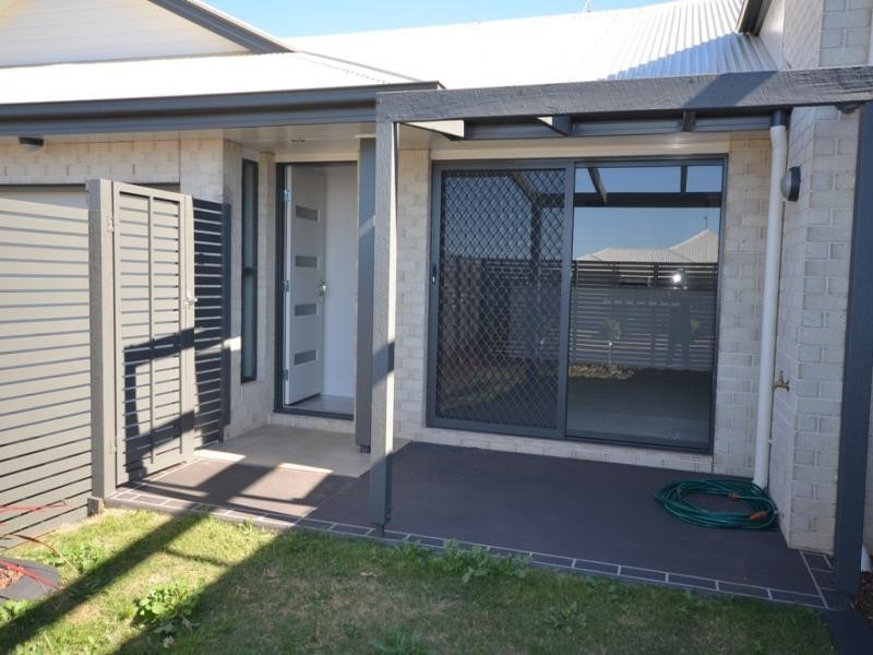 Kearneys Spring QLD 4350