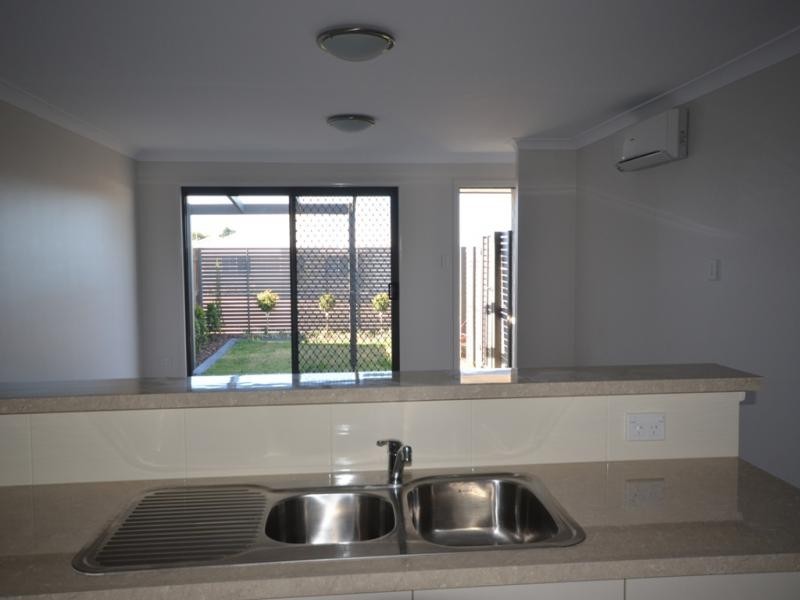 Kearneys Spring QLD 4350