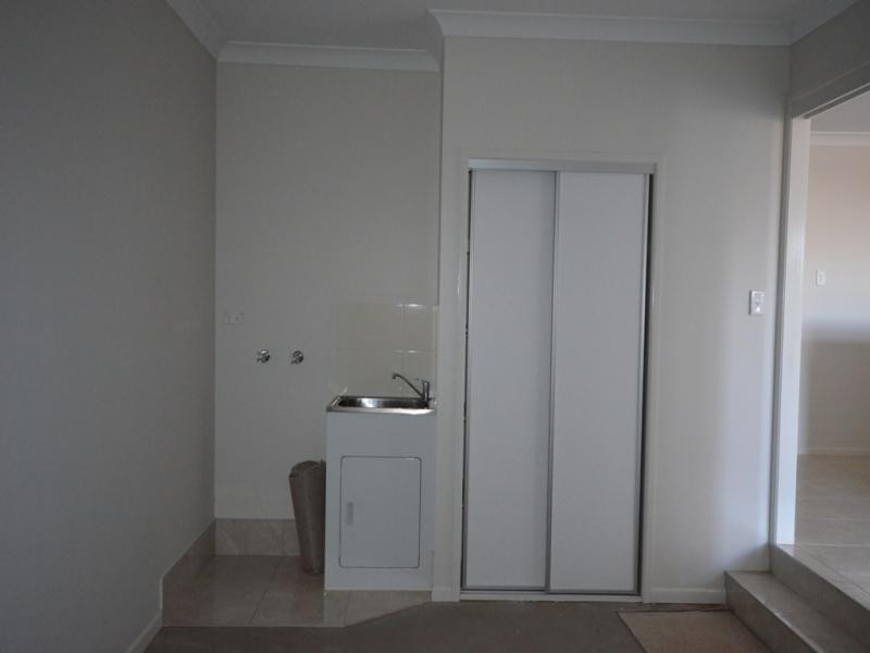 Kearneys Spring QLD 4350