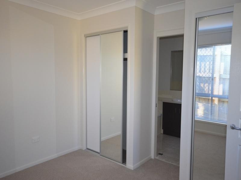 Kearneys Spring QLD 4350