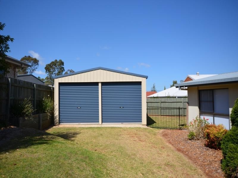 4 Page Court, Kearneys Spring QLD 4350