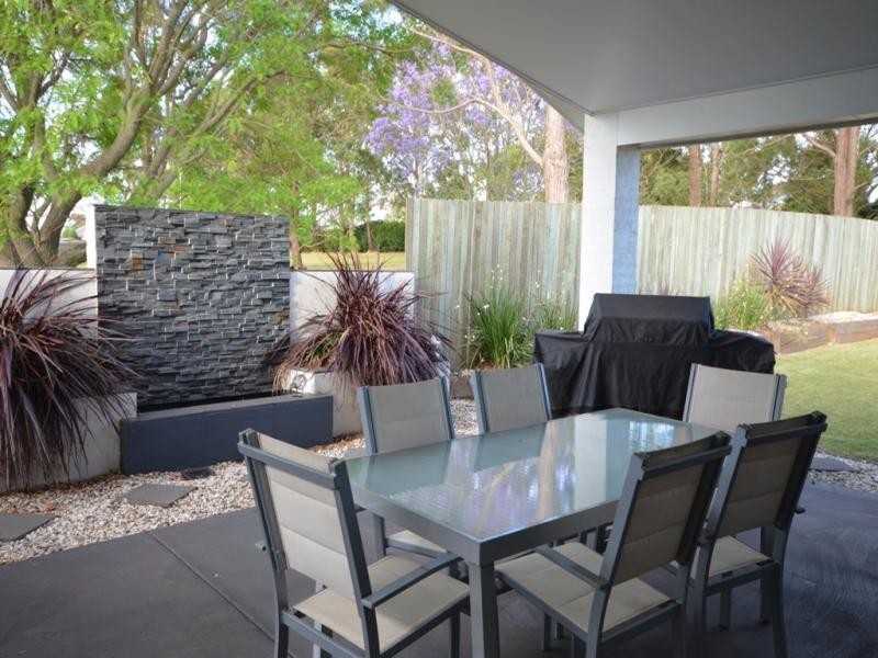 7 Page Court, Kearneys Spring QLD 4350