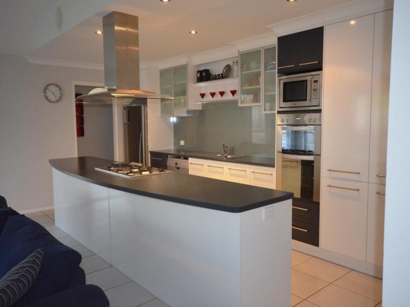 7 Page Court, Kearneys Spring QLD 4350