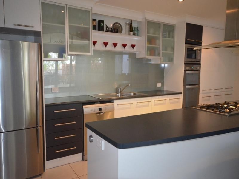 7 Page Court, Kearneys Spring QLD 4350