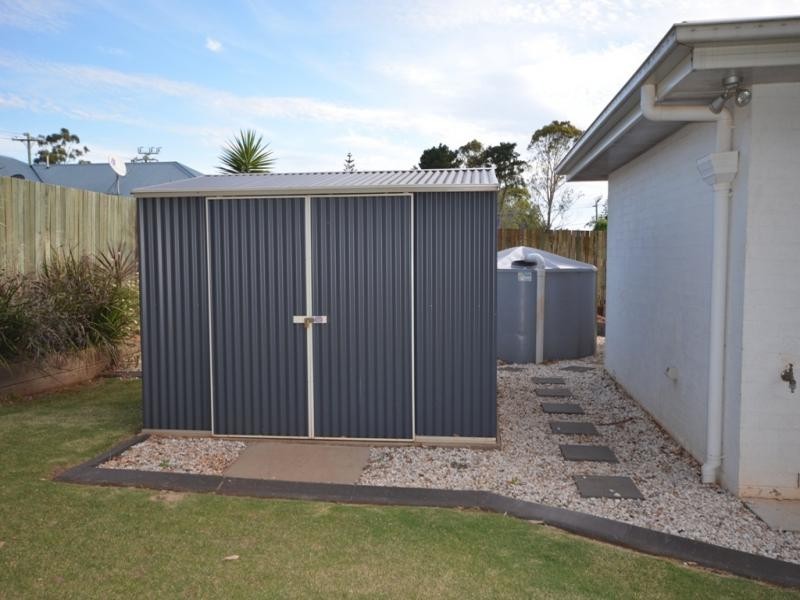 7 Page Court, Kearneys Spring QLD 4350