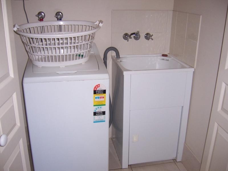 Kearneys Spring QLD 4350