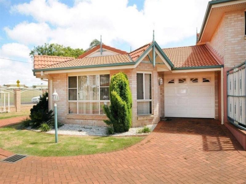 Kearneys Spring QLD 4350