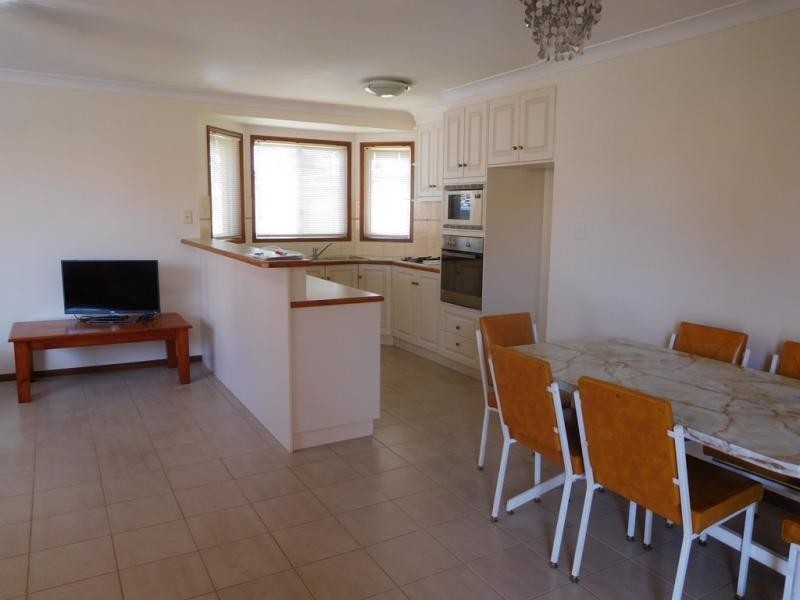 Kearneys Spring QLD 4350