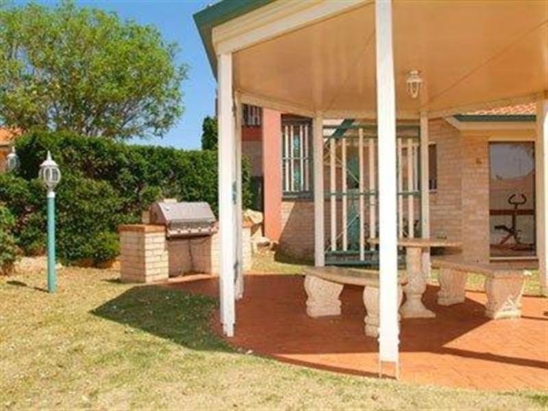 Kearneys Spring QLD 4350