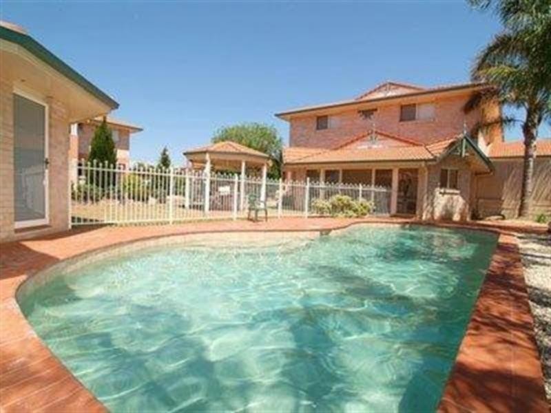 Kearneys Spring QLD 4350