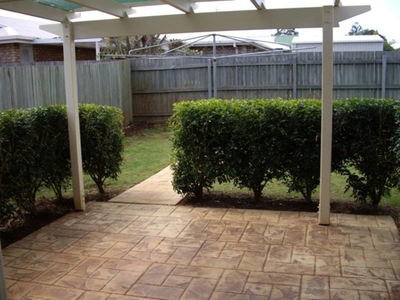 Kearneys Spring QLD 4350