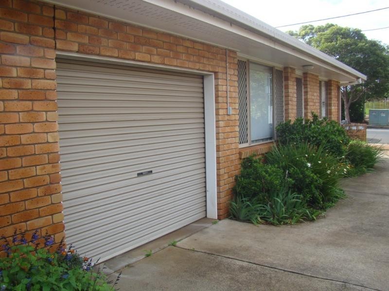 1/226 Herries Street, Newtown QLD 4350
