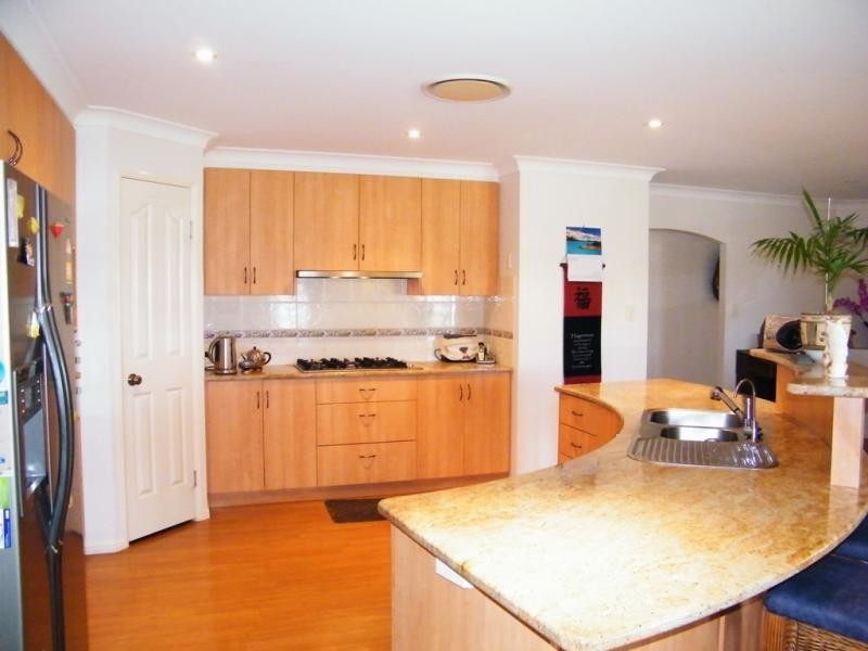 4 Weale Street, Mount Kynoch QLD 4350