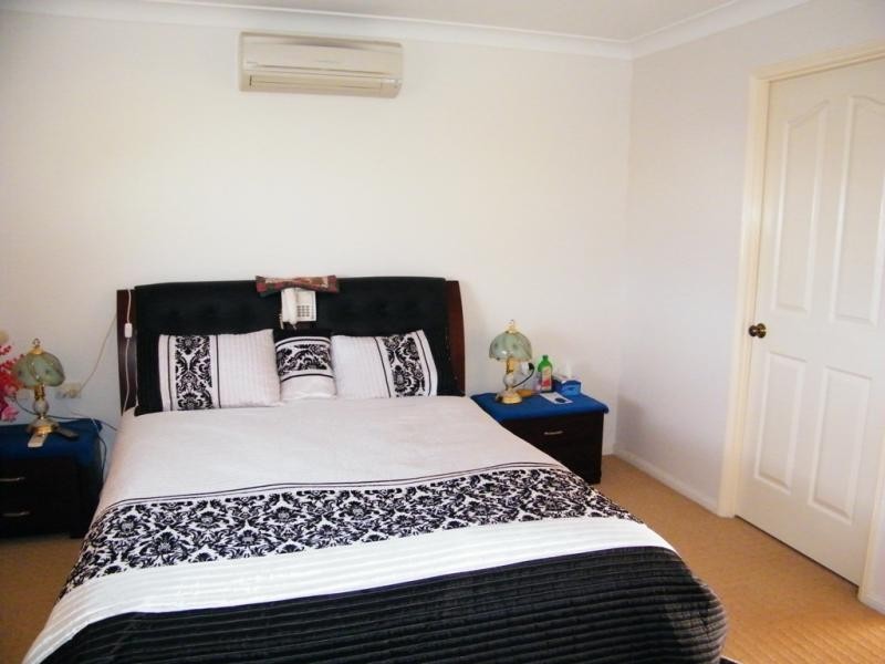 4 Weale Street, Mount Kynoch QLD 4350